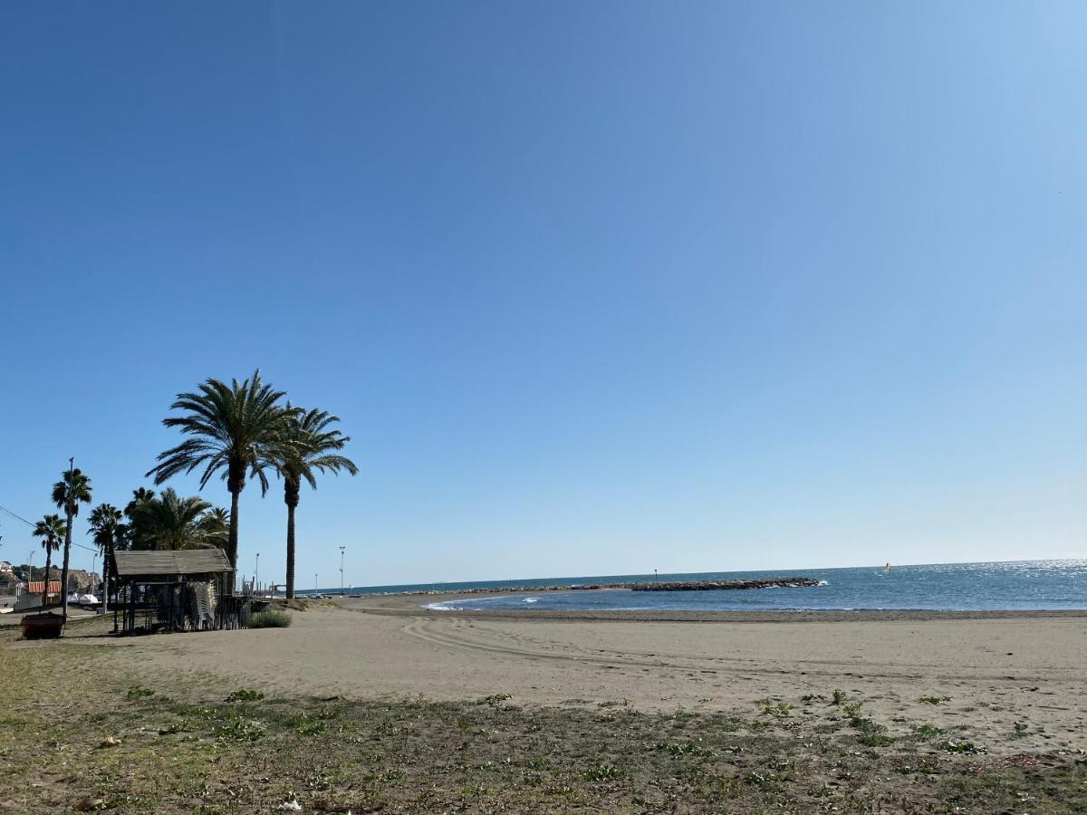 Casa Carmen Primera Linea De Playa マラガ エクステリア 写真